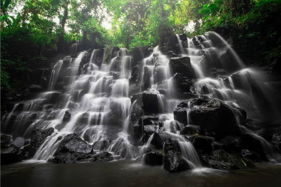 Kanto Lampo Waterfall